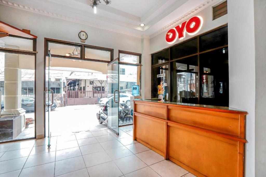 ホテル Oyo 297 45 レジデンス ニア Rs フサダ ジャカルタ エクステリア 写真